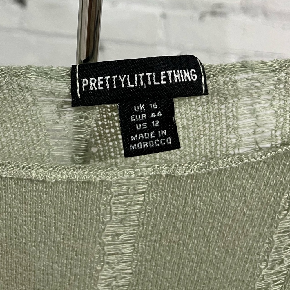 PrettyLittleThing Sage Green Asymmetrical Top Lightweight Sheer Sweater Large - Picture 3 of 5